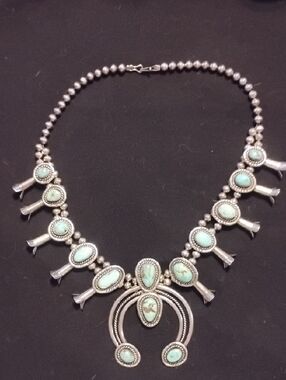 Beautiful Vintage Navajo Sterling Silver & Turquoise Squash Blossom Necklace
